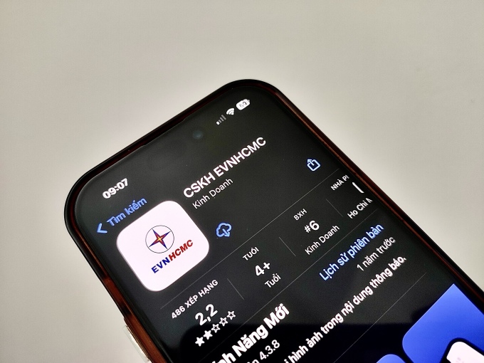 Ứng dụng CSKH EVNHCMC trên AppStore. Ảnh: Dỹ Tùng