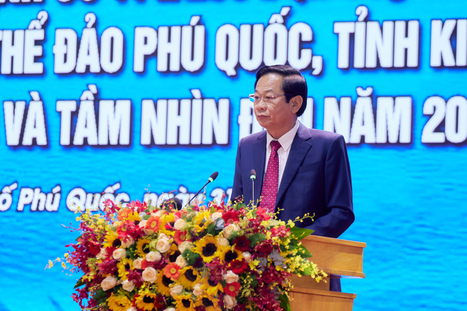 &Ocirc;ng Đỗ Thanh B&igrave;nh - B&iacute; thư Tỉnh ủy Ki&ecirc;n Giang ph&aacute;t biểu tại Hội nghị. (Ảnh PV)