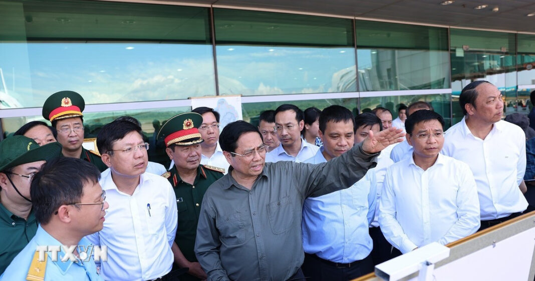 Thủ tướng khảo sát, chỉ đạo giải quyết các vấn đề cấp bách tại Phú Quốc