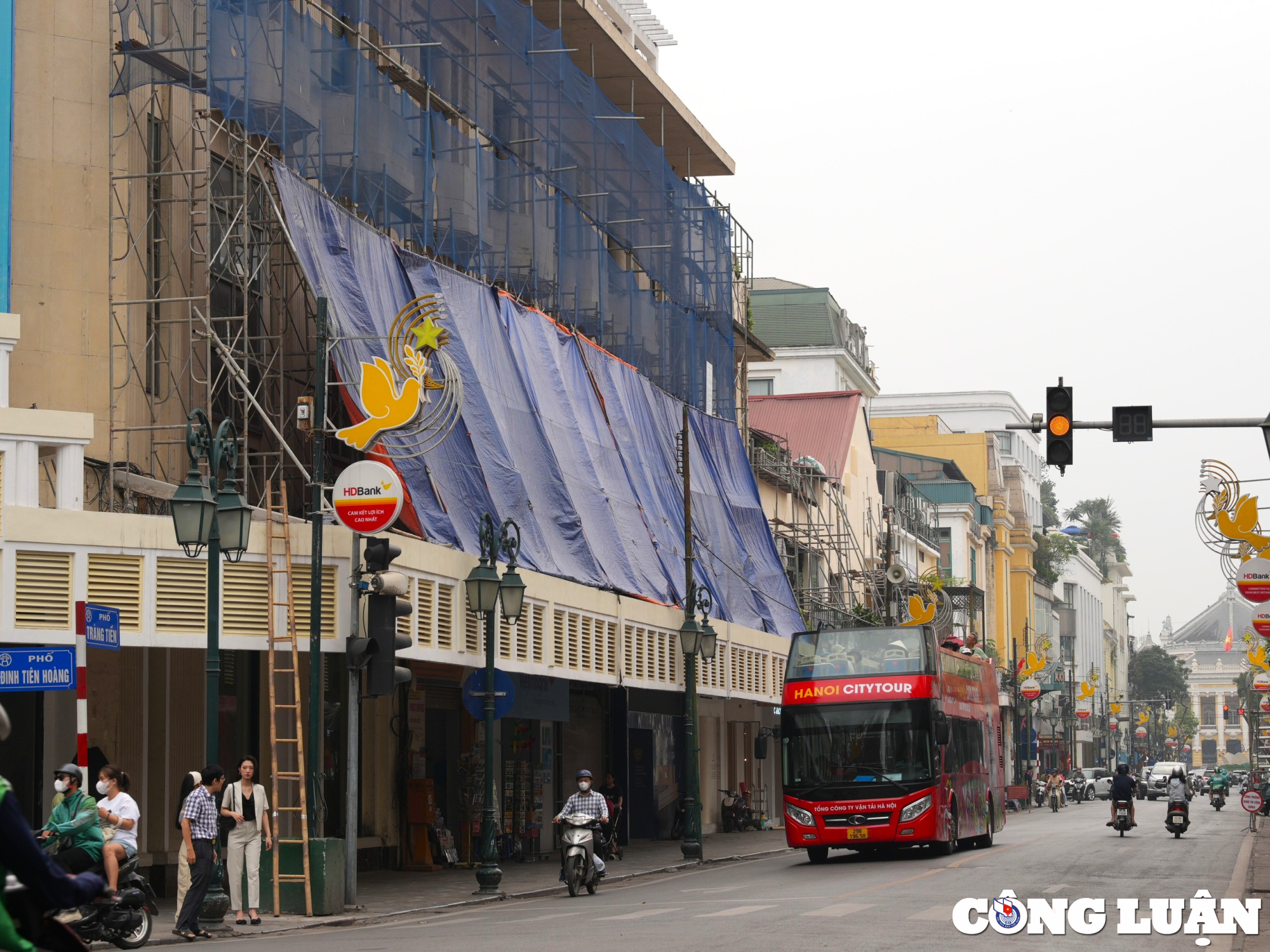 mat tien con pho dat do bac nhat ha noi dang thay da doi thit hinh 3