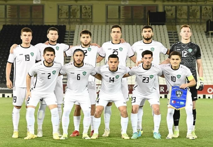 Đội hình U23 Uzbekistan trong trận giao hữu thắng U23 Qatar 2-1, hôm 26/3. Ảnh: UFA