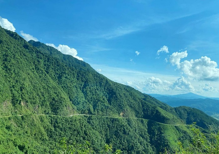 Chả phải đèo Ô Quy Hồ, đây là con đèo ở Lai Châu, lên đỉnh hay đổ dốc tha hồ chụp ảnh đẹp như phim- Ảnh 7.