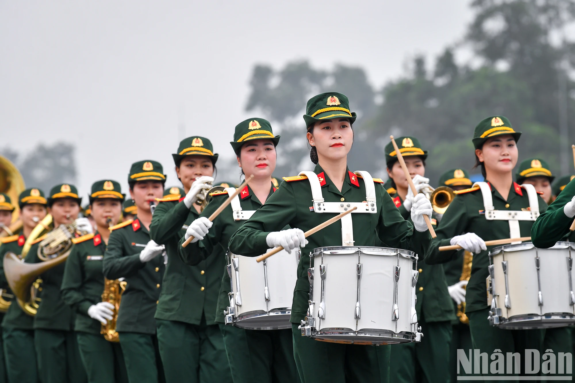 [Ảnh] Hợp luyện diễu binh, diễu hành kỷ niệm 70 năm Chiến thắng Điện Biên Phủ ảnh 4