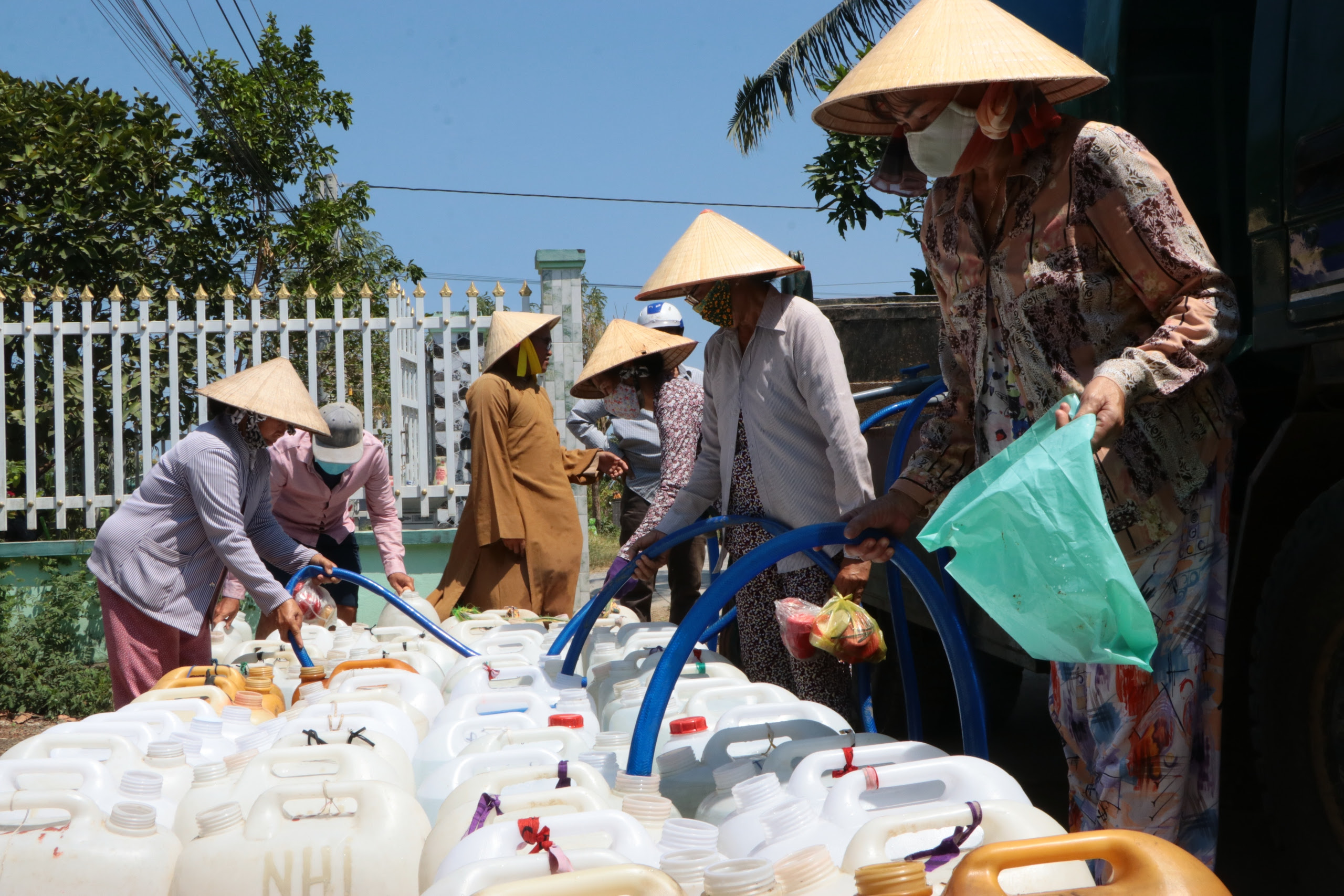 Hạn mặn khốc liệt ở ĐBSCL: Tương lai nguồn nước còn xấu hơn nữa, đòi hỏi có chiến lược hiệu quả hơn- Ảnh 6.