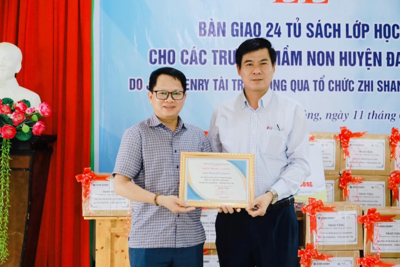 Zhishan Foundation trao tặng hơn 50 tủ sách cho các trường mầm non huyện Đakrong, Gio Linh