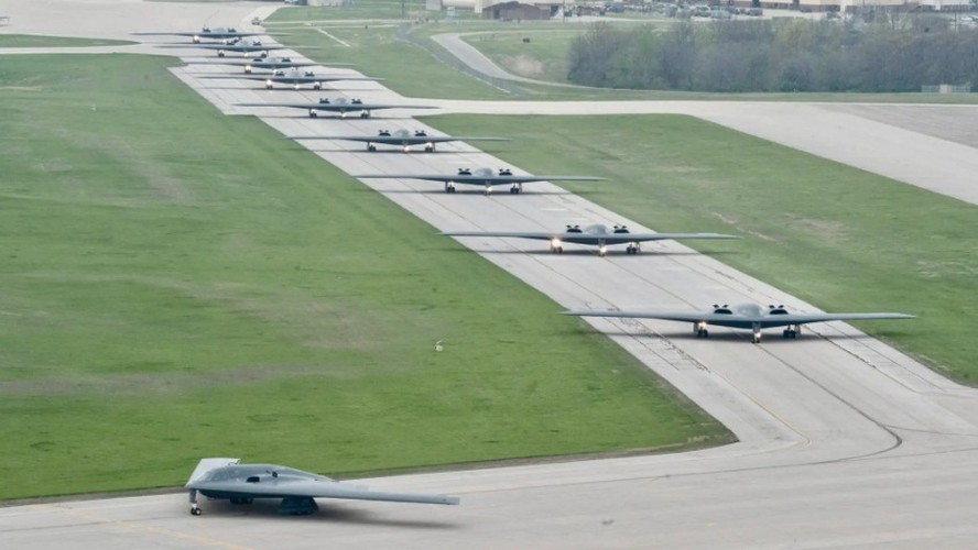 B-2 スピリット ステルス爆撃機の貴重な写真には XNUMX 枚あたり