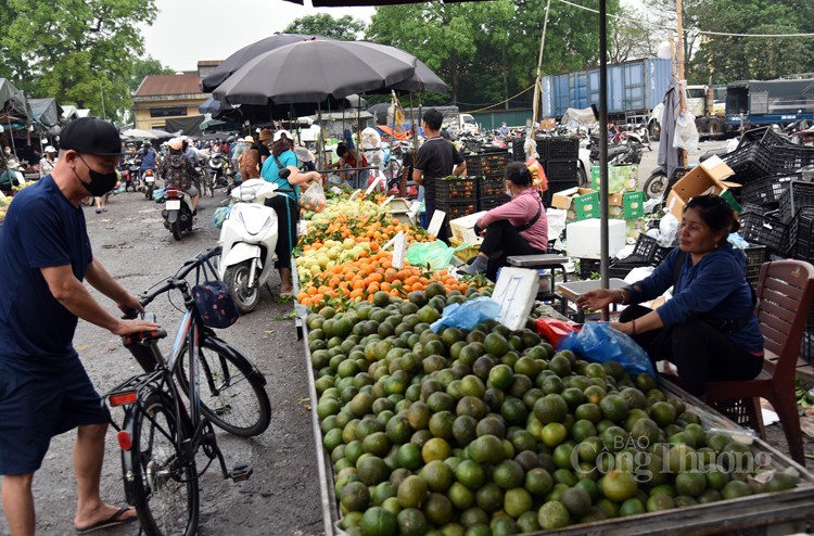 Sức mua tại chợ đầu mối phía Nam Hà Nội giảm mạnh