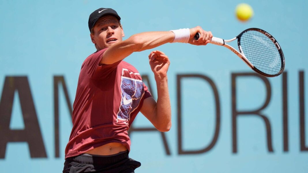 Sinner: 'Tôi có cơ hội vượt Djokovic'