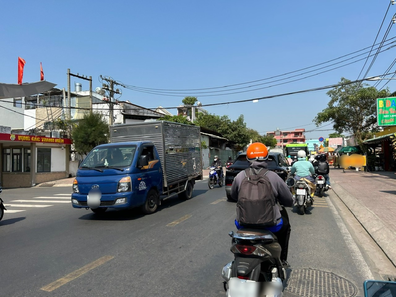 Thời tiết tại TP.HCM trong những ngày gần đây nắng nóng gay gắt