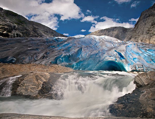 Sông băng Jostedalsbreen, Na Uy. ẢNh istock