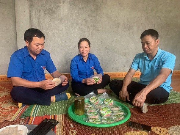 Nữ thanh niên dân tộc thiểu số vươn lên thoát nghèo ở Hà Giang