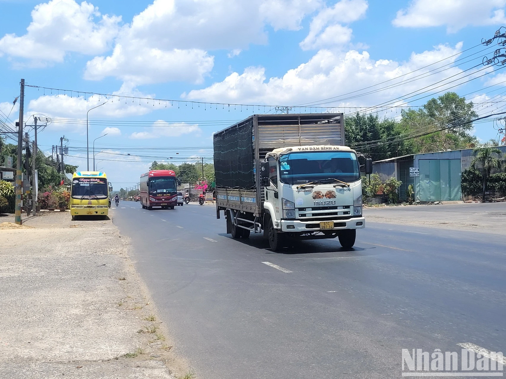 [Ảnh] Cao tốc, quốc lộ qua Đồng Nai đông nhưng không ùn tắc trong ngày đầu nghỉ lễ ảnh 7