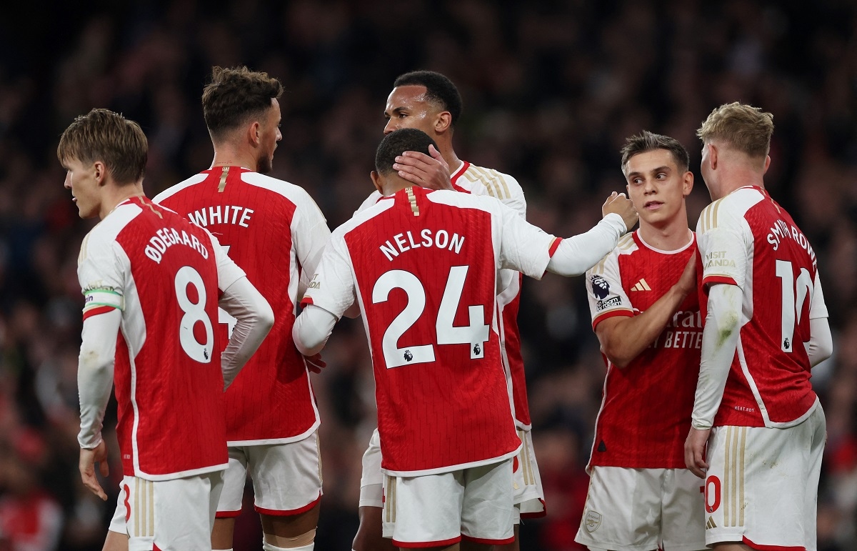 bang xep hang ngoai hang anh moi nhat arsenal dan dau, man city duoi gat gao hinh anh 1