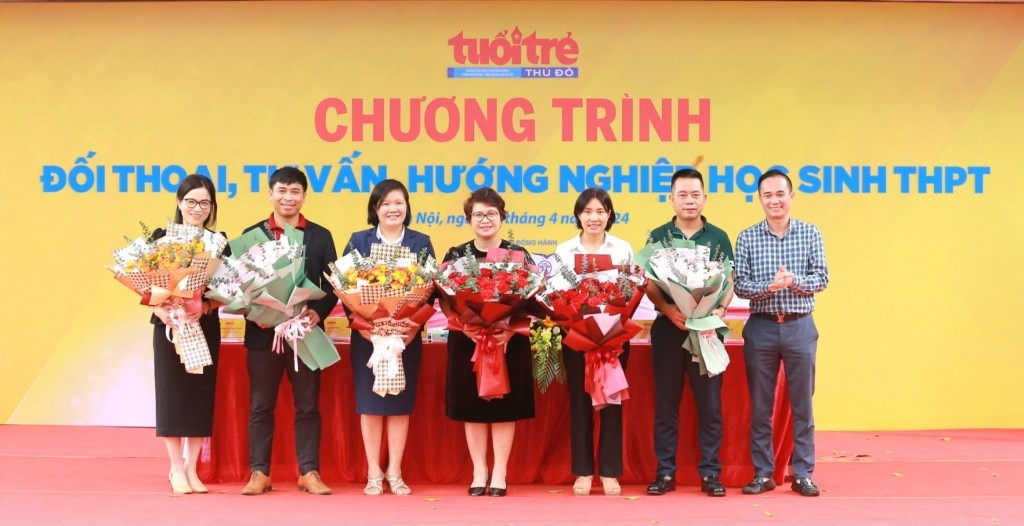 bao tuoi tre thu do to chuc tu van huong nghiep ve khoi nganh cong nghe hinh 1