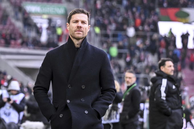 HLV Leverkusen Xabi Alonso trước trận làm khách trên sân Augsburg ở Bundesliga ngày 13/1/ 2024. Ảnh: AP