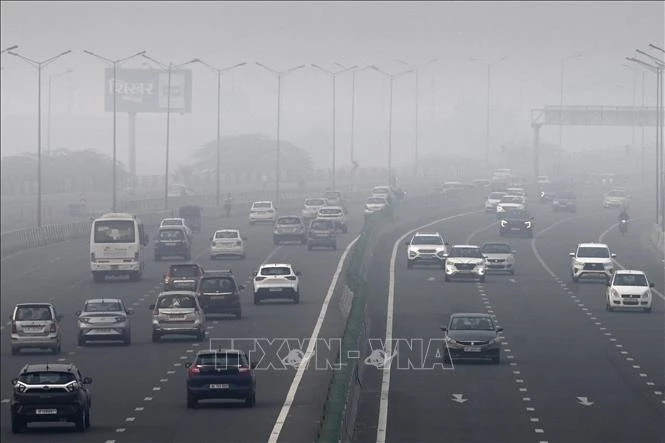 Đường phố ở Thủ đô New Delhi, Ấn Độ. Ảnh: AFP/TTXVN