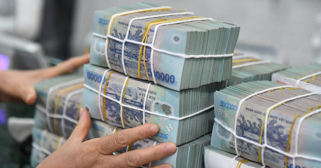 Lãi suất ngân hàng hôm nay 25/4/2024: 'Ông lớn' Big4 tăng lãi suất huy động