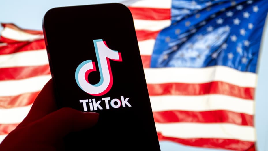 Tổng thống Joe Biden đã ký luật cấm TikTok