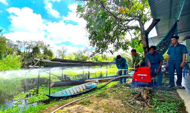 Lực lượng tại chỗ ở c&aacute;c chốt, trạm rừng U Minh hạ lu&ocirc;n t&uacute;c trực sẵn s&agrave;ng chống ch&aacute;y rừng (Ho&agrave;ng Nam)