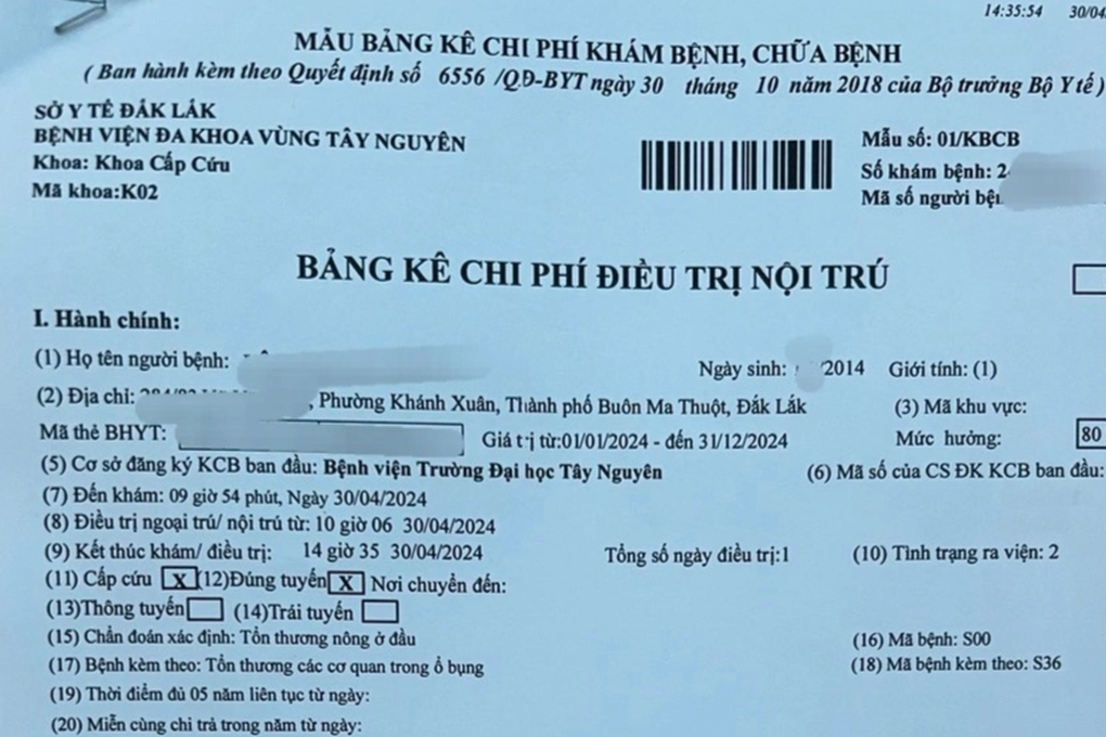 5 em nhỏ bị đánh liên tiếp vào mặt, bắt quỳ vì ném đá trúng cổng hàng xóm - 2