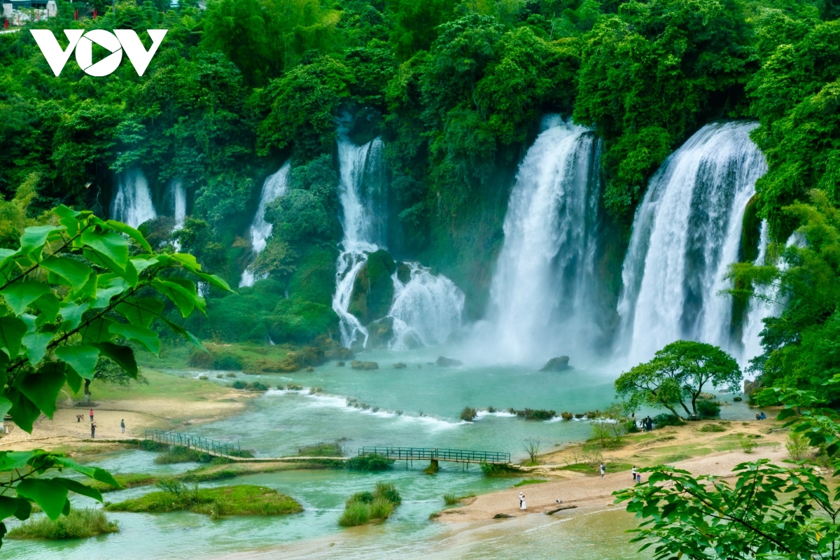 cao bang mo rong trai nghiem du lich qua bien gioi hinh anh 4