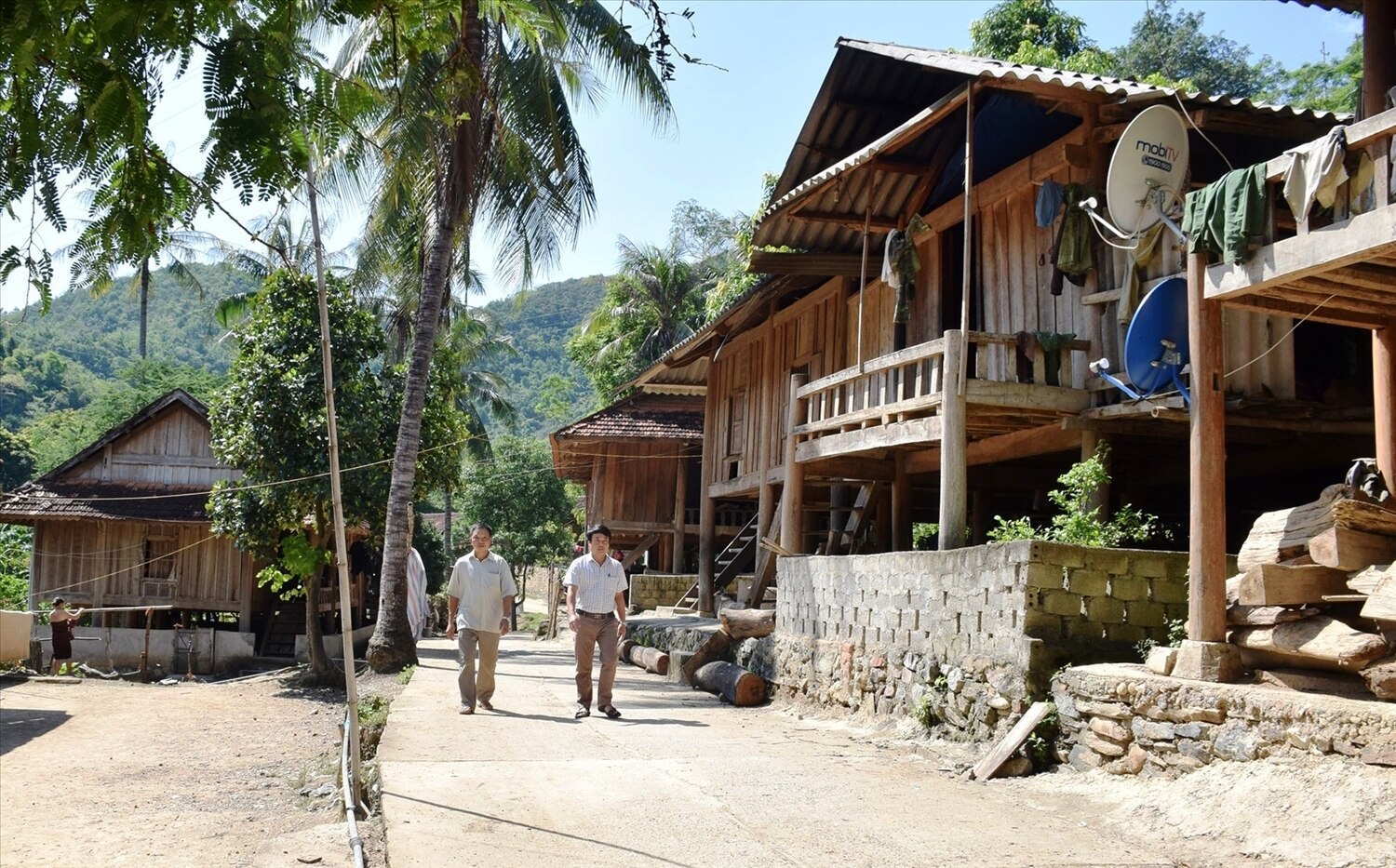 Bản Bà, xã Hữu Kiệm đang ngày càng khang trang, sạch đẹp hơn nhờ triển khai Chương trình MTQG 1719