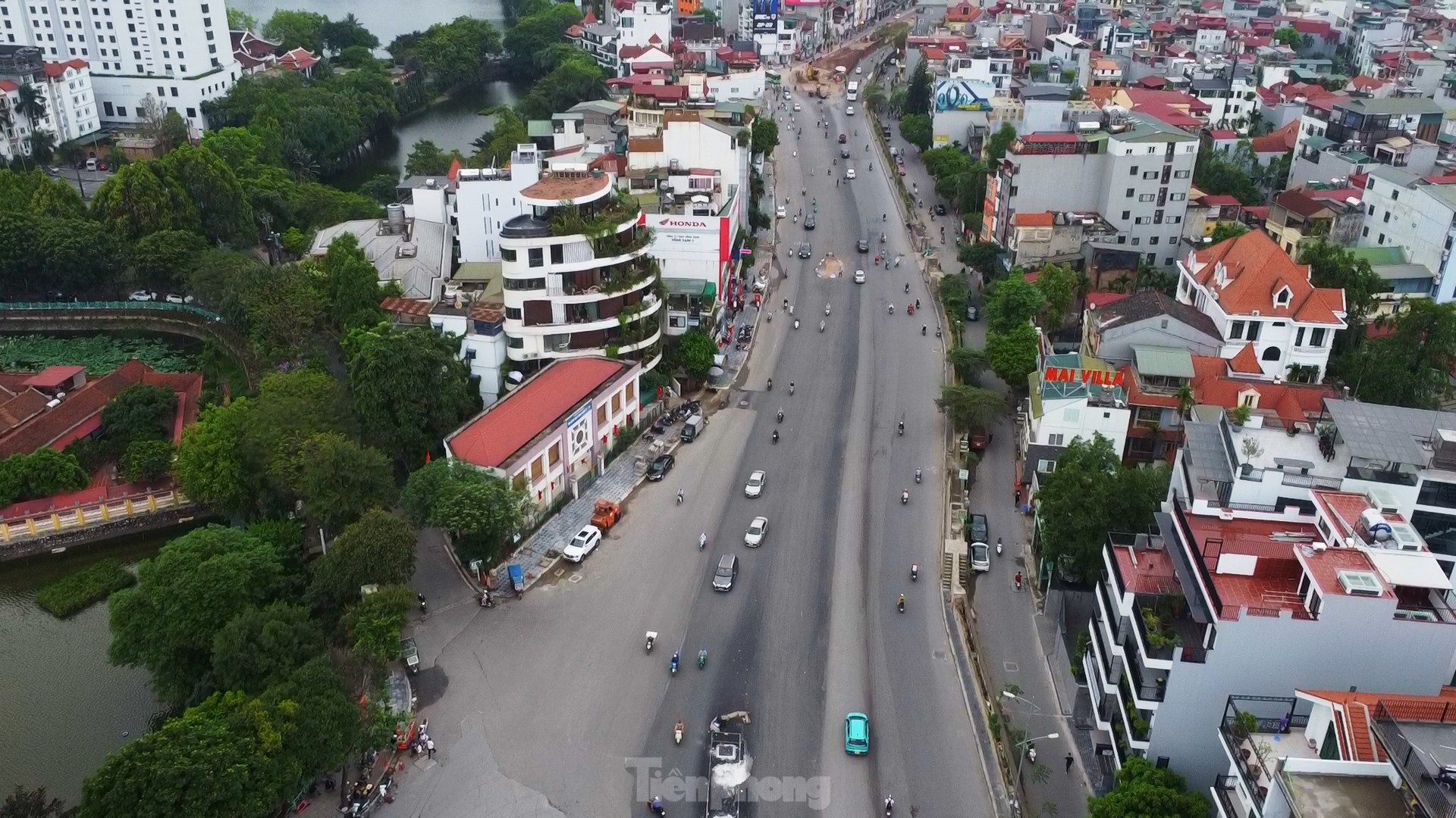 Nhìn gần một phần đường Âu Cơ - Nhật Tân vừa được đưa vào sử dụng ảnh 3