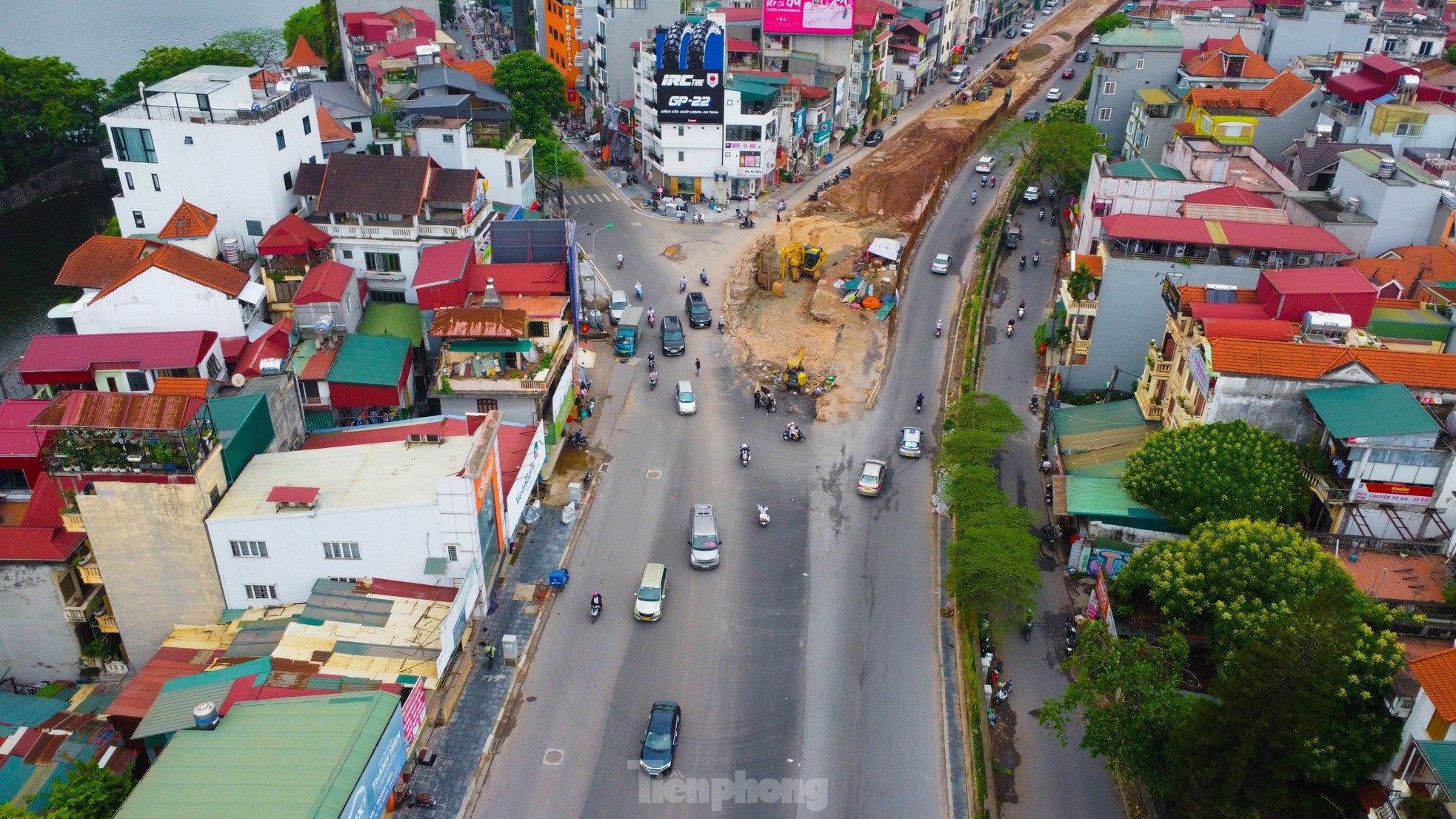 Nhìn gần một phần đường Âu Cơ - Nhật Tân vừa được đưa vào sử dụng ảnh 9