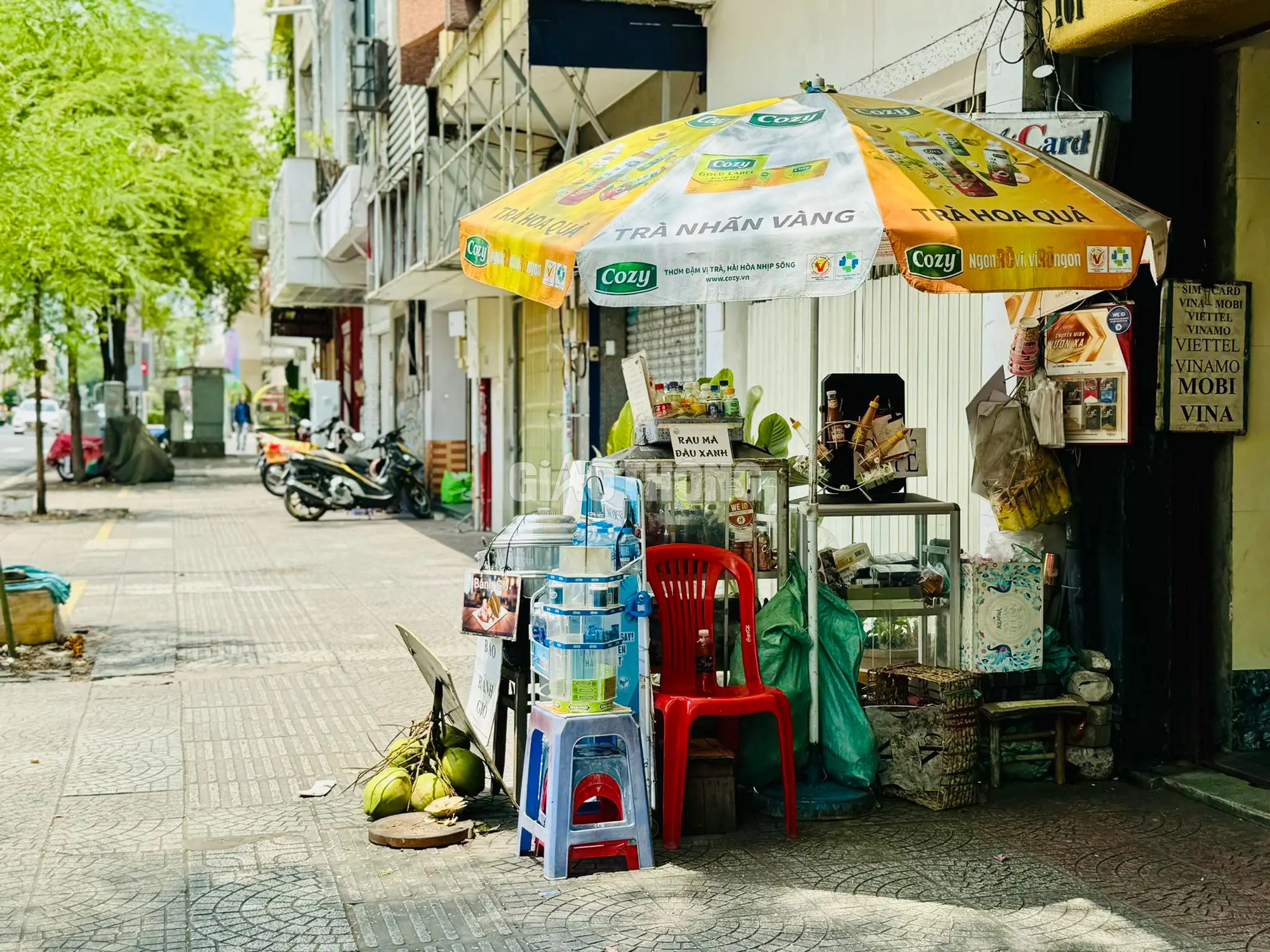 TP.HCM: Trả phí thuê vỉa hè, người dân thoát cảnh nơm nớp chạy trốn nhân viên đô thị- Ảnh 23.