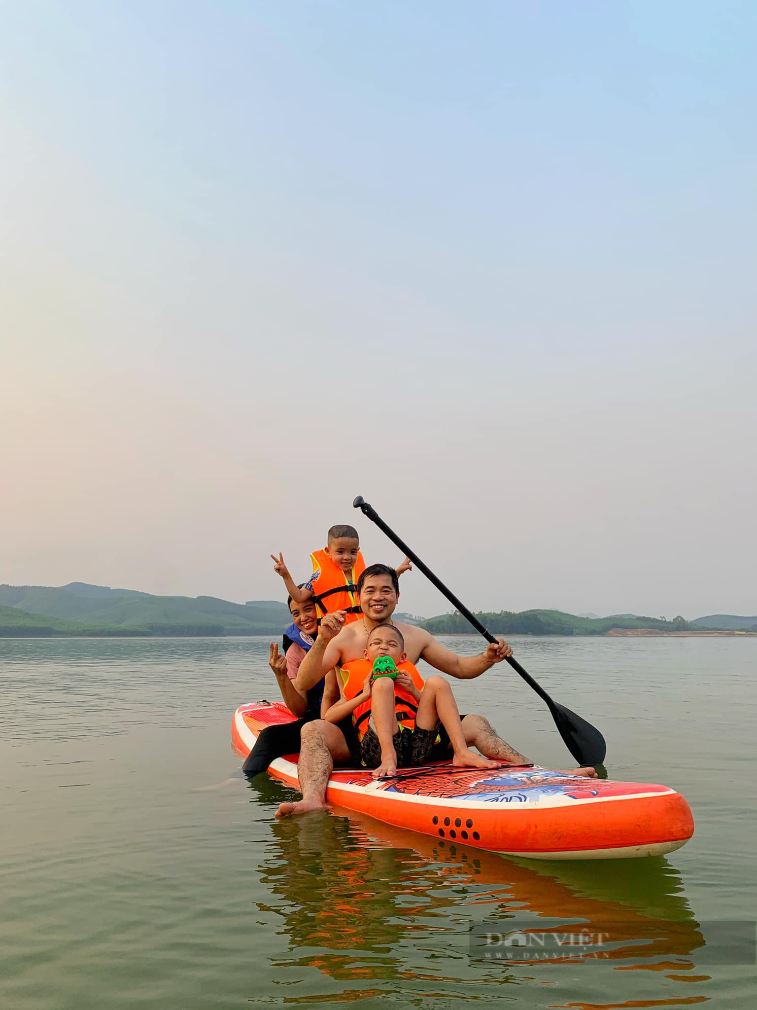 Mãn nhãn cảnh đẹp được ví như “vịnh Hạ Long thu nhỏ” ở miền quê lúa Yên Thành, Nghệ An- Ảnh 5.