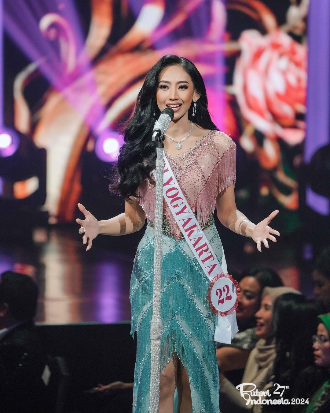 Indonesian beauty attracts attention at Miss International 2024 photo 6