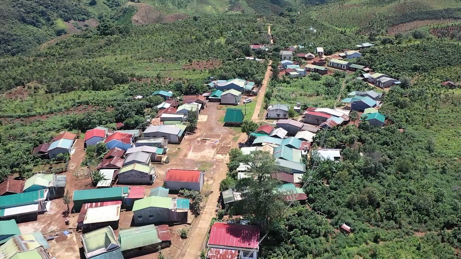 Diện mạo vùng đồng bào DTTS huyện Sa Thầy đang từng ngày đổi thay