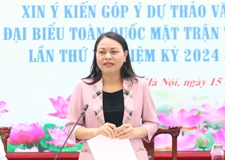 Ph&oacute; Chủ tịch-Tổng Thư k&yacute; Ủy ban Trung ương Mặt trận Tổ quốc Việt Nam Nguyễn Thị Thu H&agrave; ph&aacute;t biểu tại Hội nghị