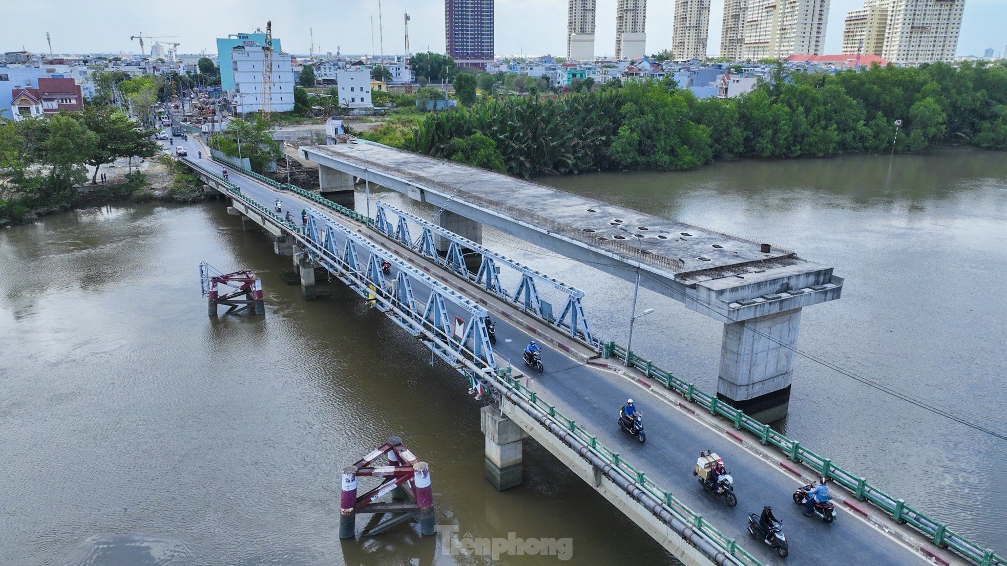 Cận cảnh hai cầu nghìn tỷ giải cứu ùn tắc cửa ngõ phía Nam TPHCM sắp về đích ảnh 2