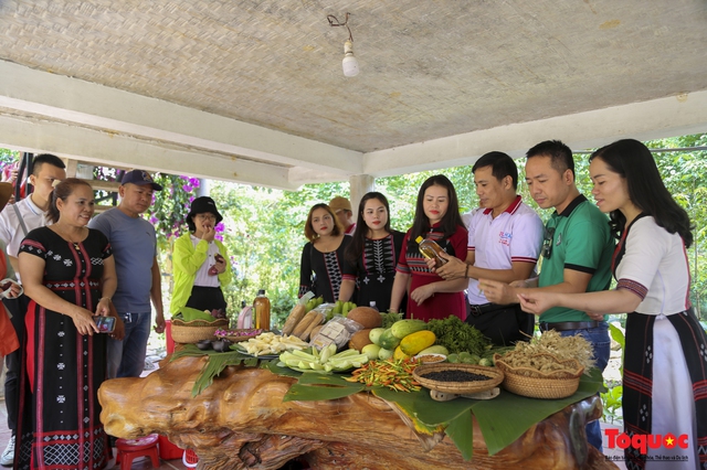 Phát huy tiềm năng để A Lưới trở thành điểm đến thu hút khách - Ảnh 4.