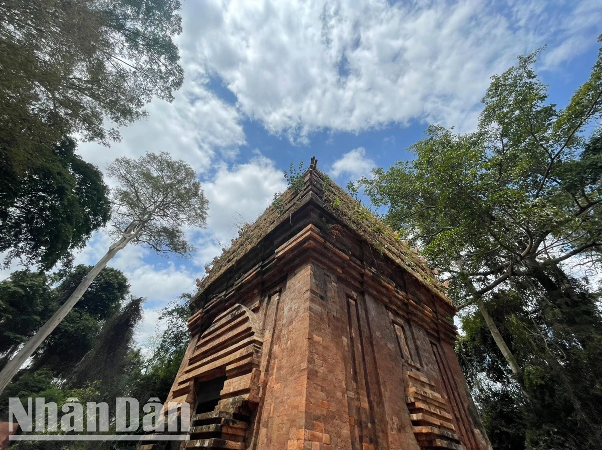 [Ảnh] Huyền bí Tháp Chàm giữa lòng Tây Nguyên ảnh 9