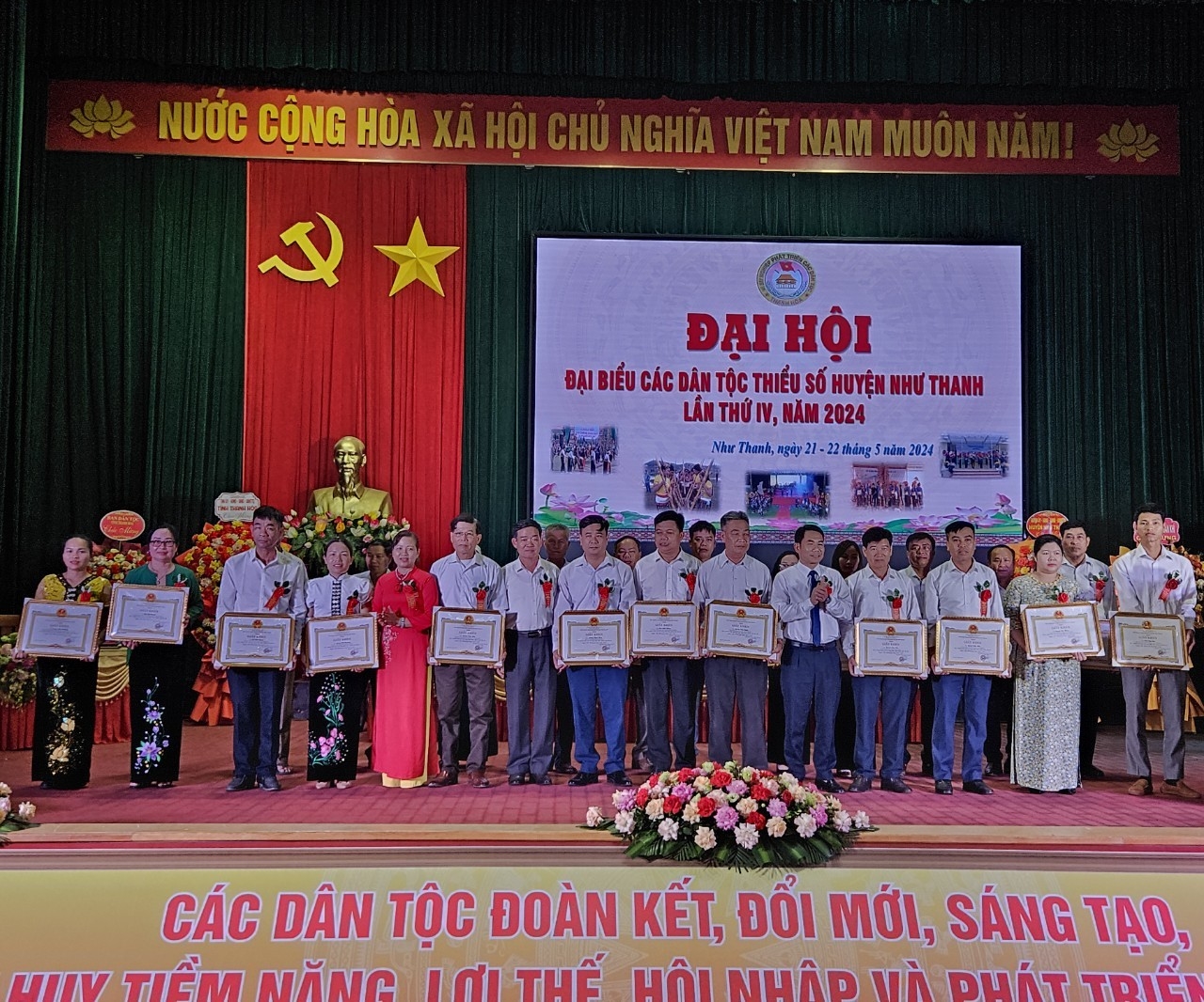 Các cá nhân có thành tích xuất sắc trong công tác dân tộc và thực hiện chính sách dân tộc giai đoạn 2019-2024 được tặng Giấy khen của Chủ tịch UBND huyện Như Thanh