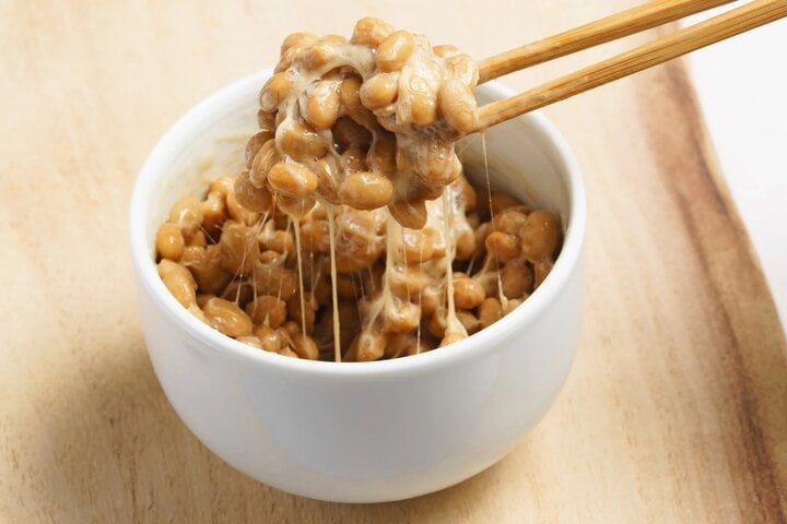 Natto là món ăn được ưa thích ở Nhật Bản. (Ảnh: Shutterstock)