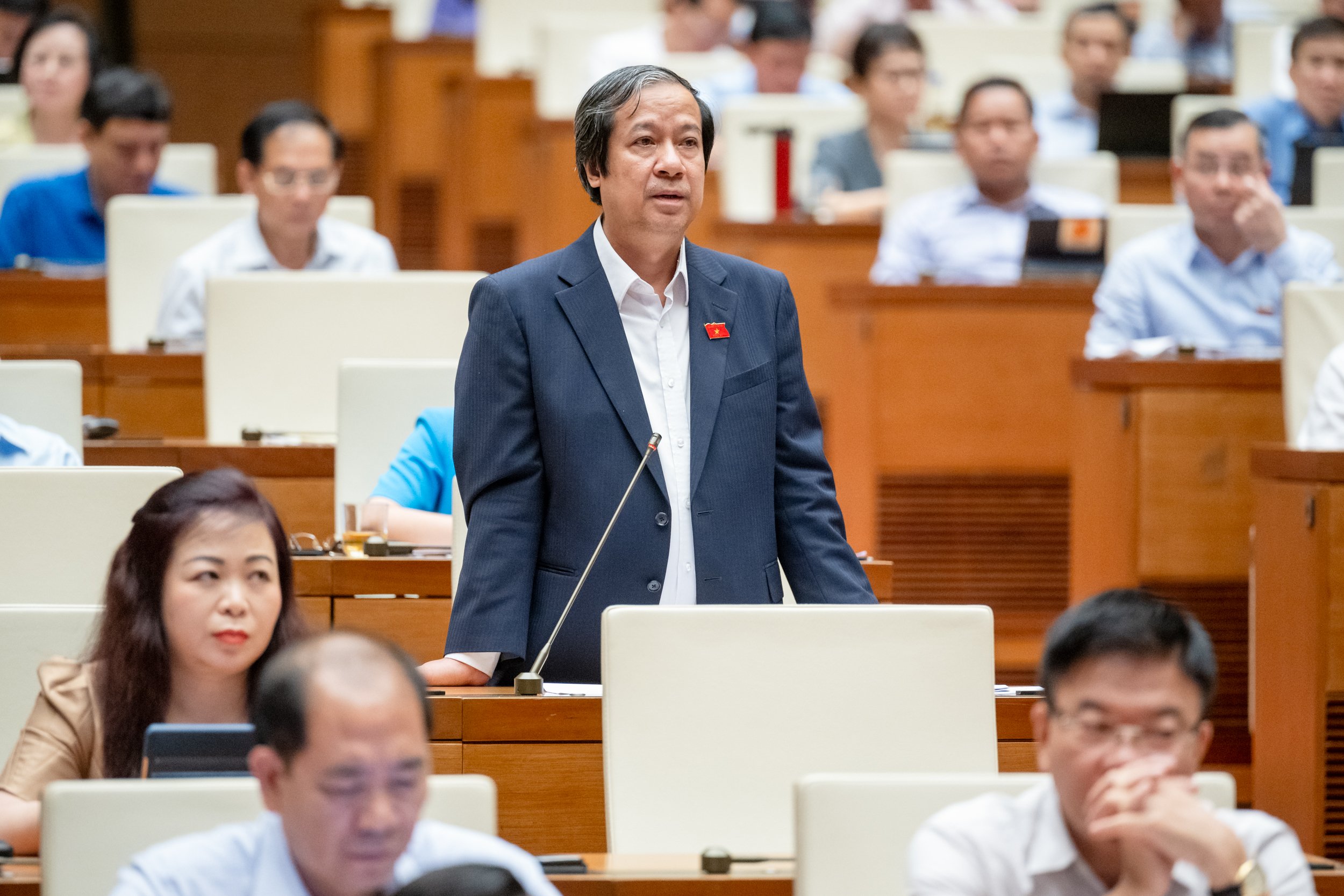 Đối thoại - Nghịch lý thiếu giáo viên nhưng vẫn tinh giản biên chế 'theo lộ trình' (Hình 2).