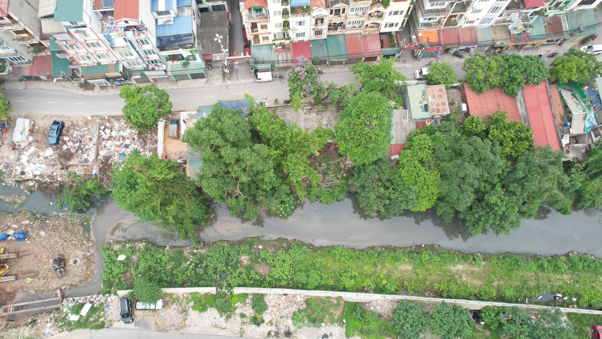 Bãi rác khổng lồ tại nơi Dự án kênh La Khê 'dậm chân tại chỗ' ảnh 2