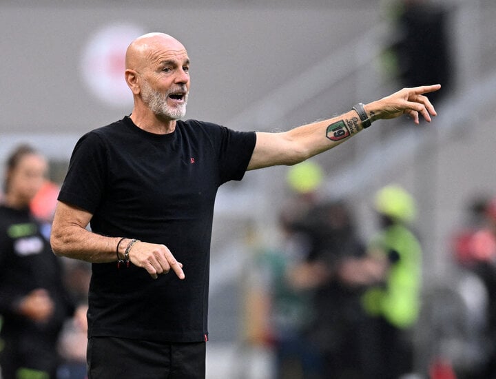 Coach Stefano Pioli officially leaves the coaching position at AC Milan