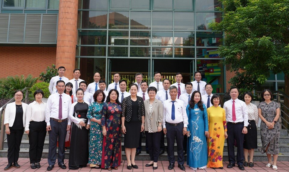 Étudiants de la classe de formation des cadres de la ville de Hanoi à l'Université polytechnique de Chine du Sud, ville de Guangzhou, province du Guangdong, Chine.