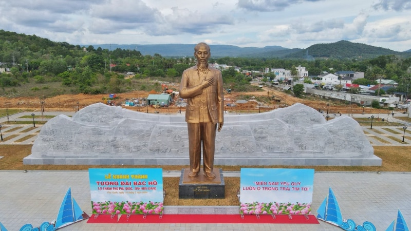 Kiên Giang: Khánh thành tượng đài Bác Hồ ở TP. Phú Quốc