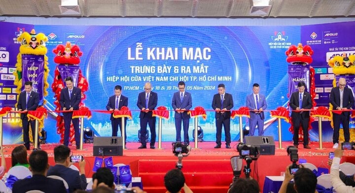 Lễ khai mạc trưng bày và ra mắt Hiệp hội Cửa Việt Nam - Chi hội Cửa TP.HCM.