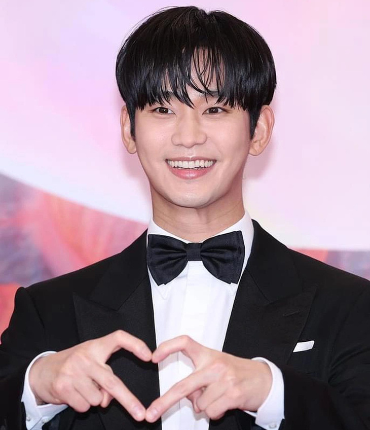 Kim Soo Hyun là diễn viên được yêu thích nhất do khán giả bình chọn - Ảnh: Spotv News