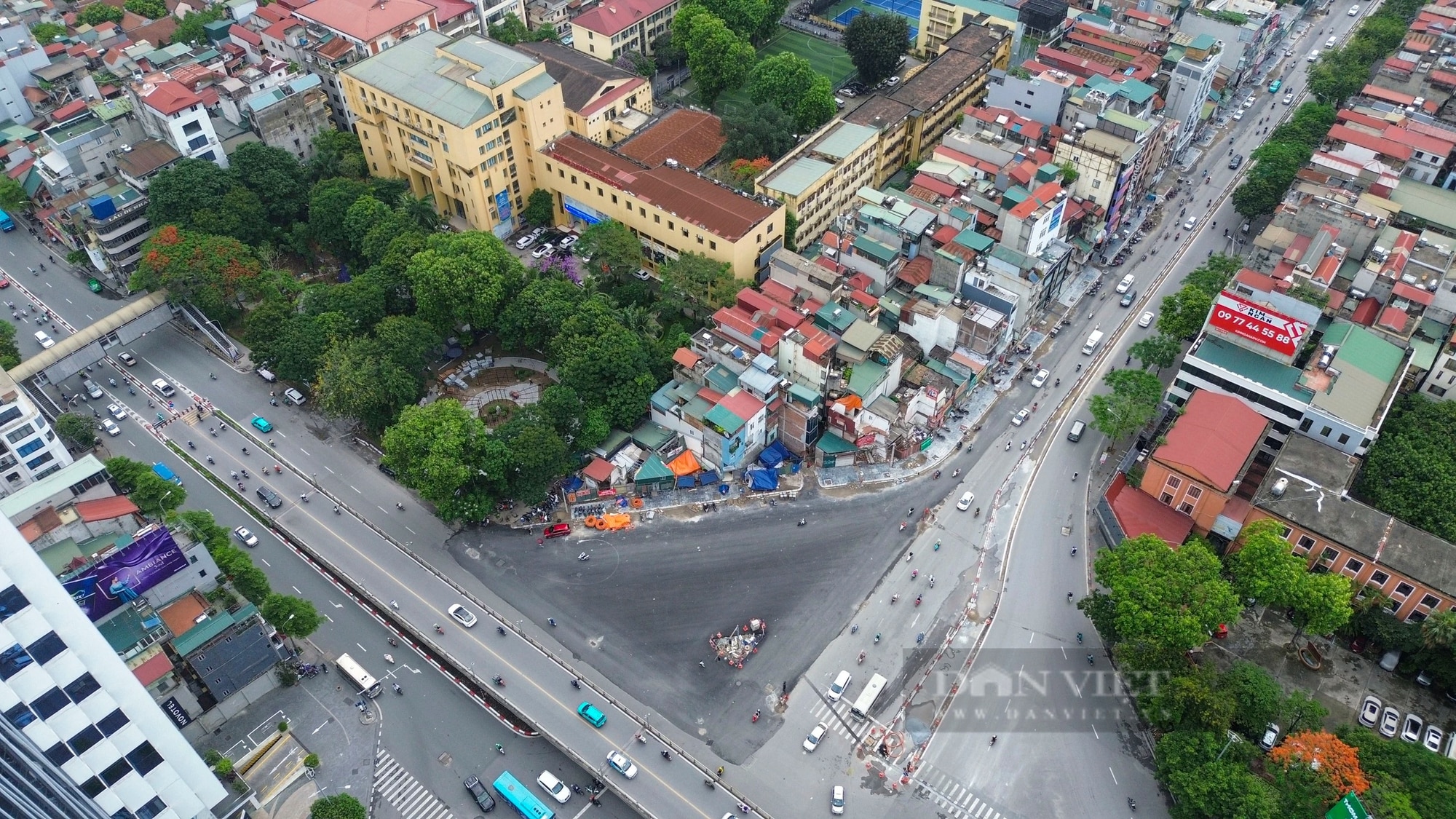 Nhà phố Hà Nội bị đẩy giá lên 600 triệu đồng/m2 trước ngày dự án giao thông hoàn thành- Ảnh 1.