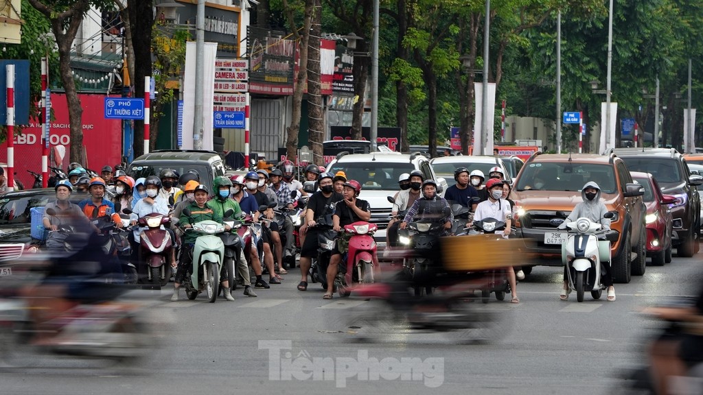 Hiện trạng vị trí dự định xây cầu vượt hoặc hầm chui hơn 770 tỷ ở Hà Nội ảnh 9