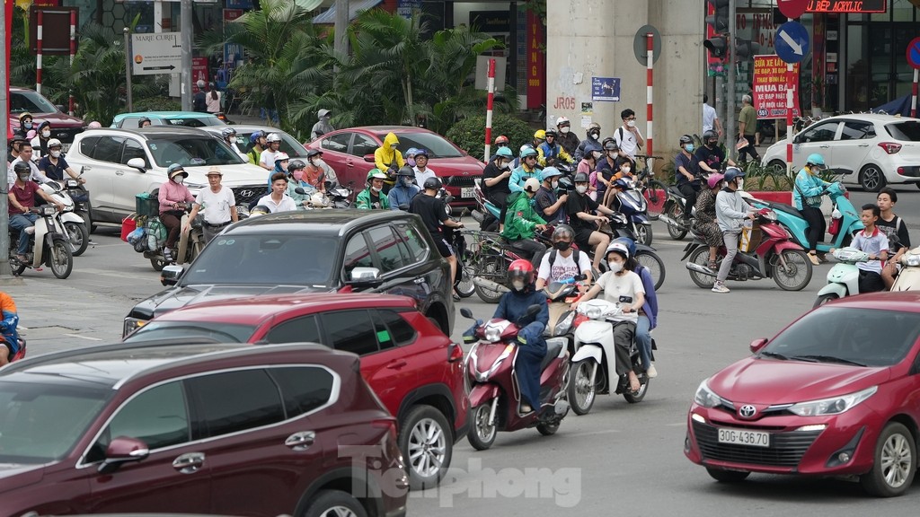 Hiện trạng vị trí dự định xây cầu vượt hoặc hầm chui hơn 770 tỷ ở Hà Nội ảnh 11