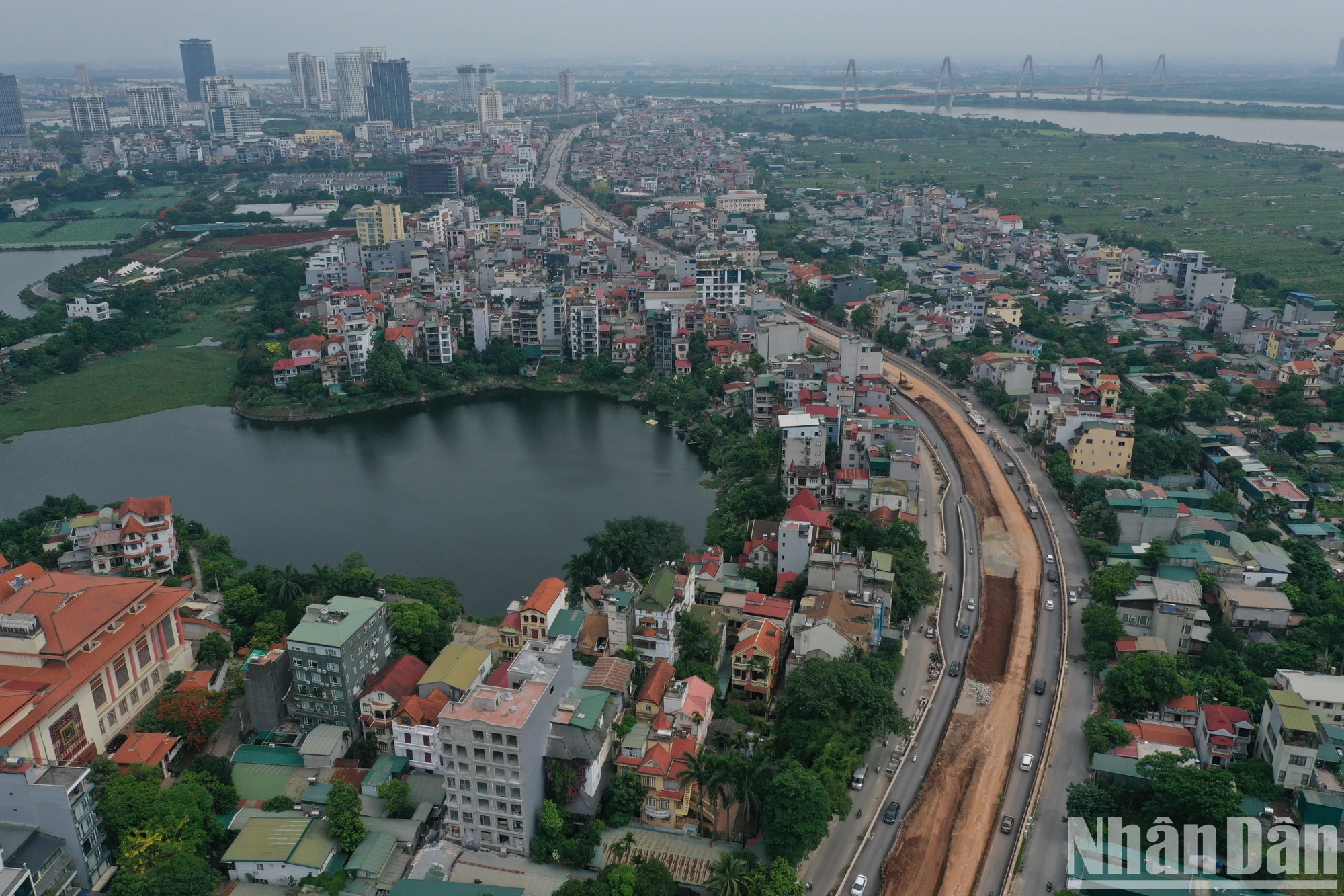 [Ảnh] Toàn cảnh Dự án mở rộng đường Âu Cơ - Nhật Tân trước ngày thông xe kỹ thuật toàn tuyến ảnh 4