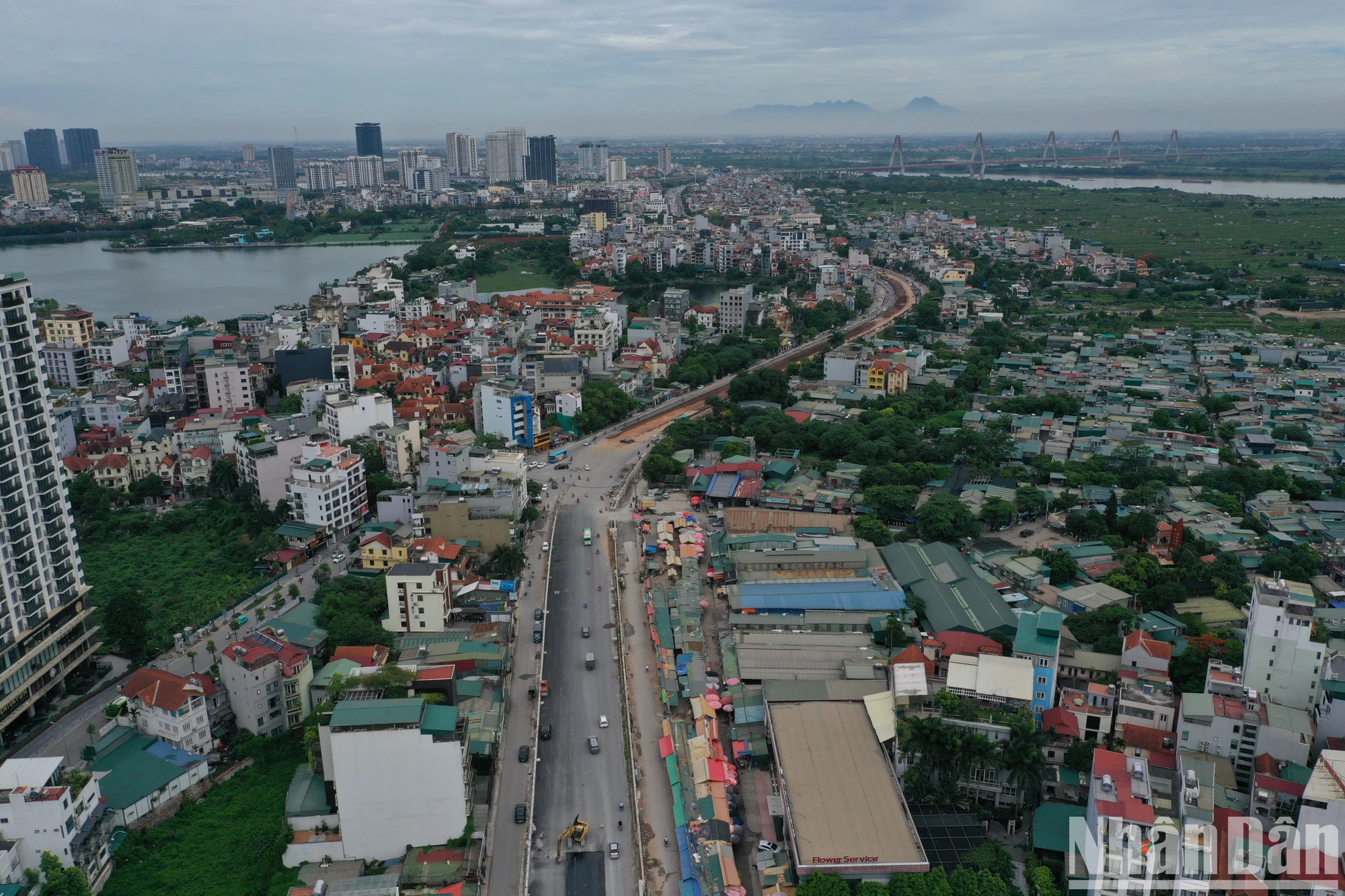 [Ảnh] Toàn cảnh Dự án mở rộng đường Âu Cơ - Nhật Tân trước ngày thông xe kỹ thuật toàn tuyến ảnh 10